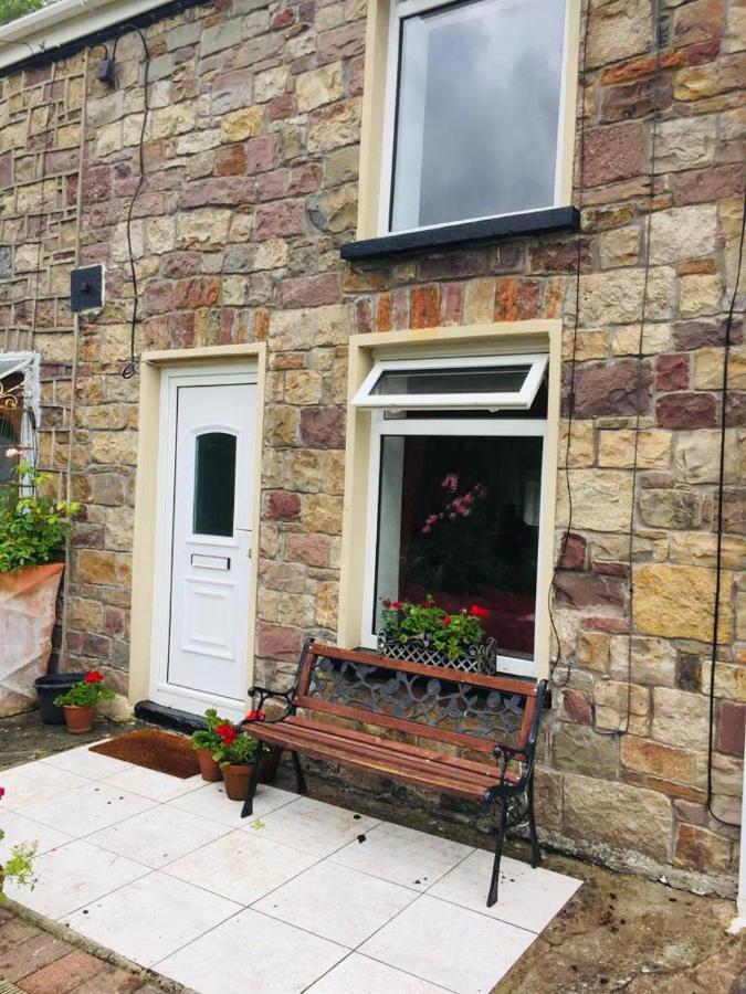 Ty Canol Villa Ystalyfera Exterior foto